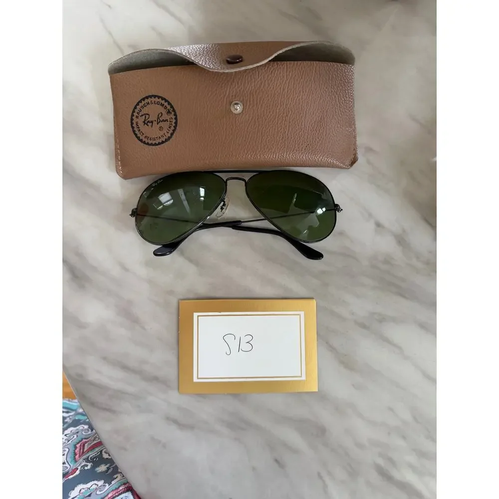 Vintage Ray Ban Black Tone Metal Polarized Aviator Sunglasses Flaw
